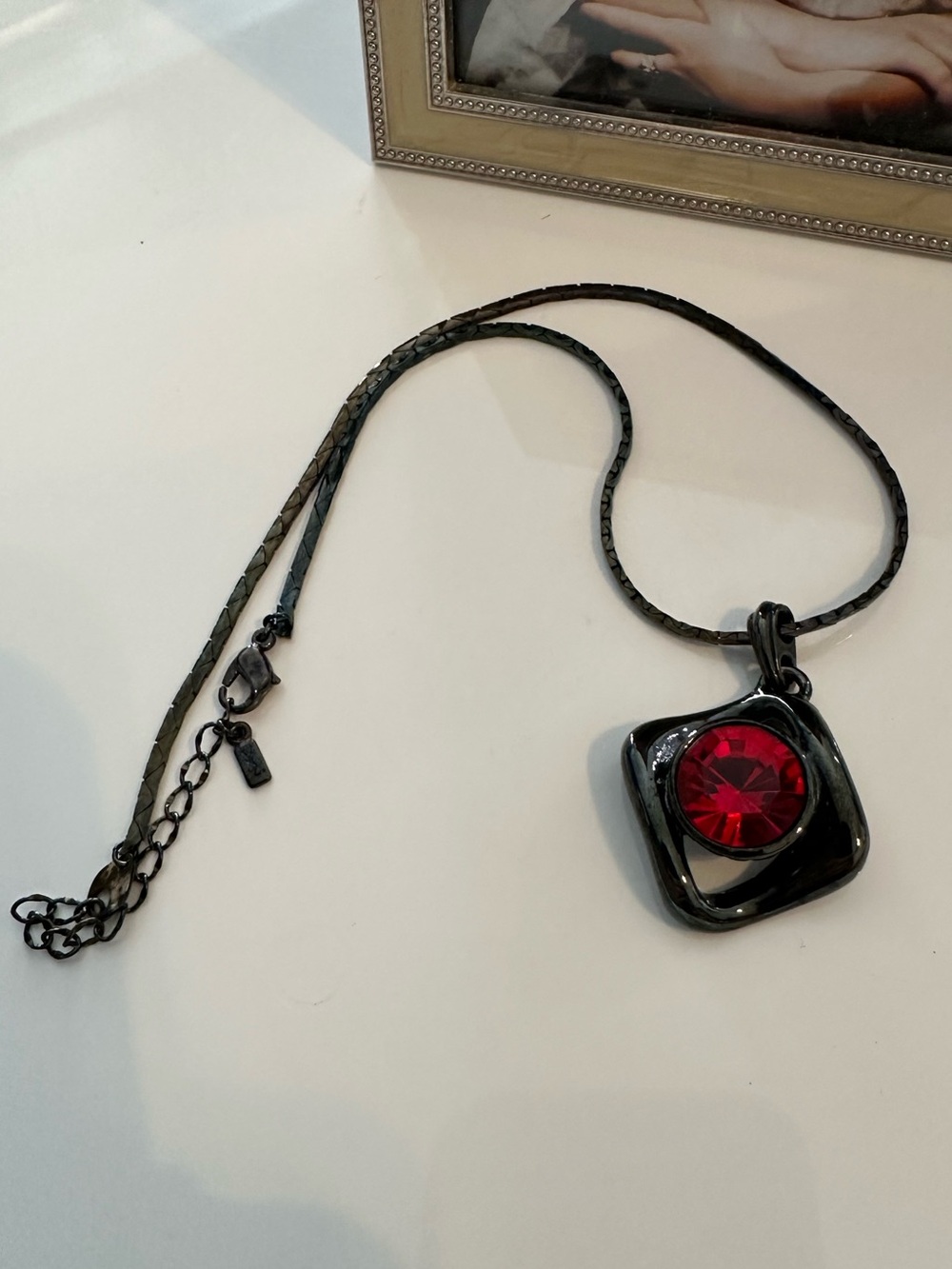 Yves Saint Laurent YSL Gunmetal Red Crystal Necklace Signed Adjustable Rare - Picture 11 of 15